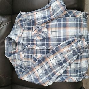 BKE men's casual long-sleeve collared shirt sz.XL, standard fit.